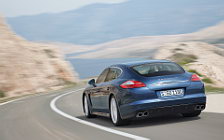   Porsche Panamera 4S - 2009