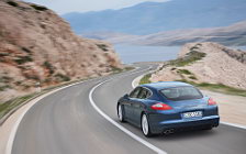   Porsche Panamera 4S - 2009