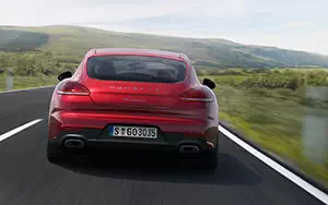   Porsche Panamera 4 - 2013