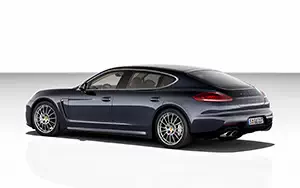   Porsche Panamera 4S Executive - 2013