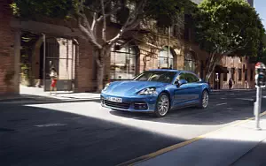   Porsche Panamera 4S - 2016