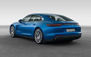   Porsche Panamera 4S - 2016