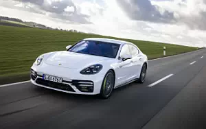   Porsche Panamera Turbo S E-Hybrid (Carrara White Metallic) - 2020