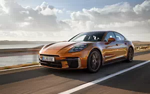   Porsche Panamera Turbo E-Hybrid - 2024