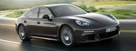 Porsche Panamera S - 2013