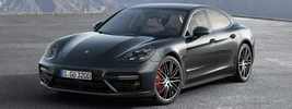 Porsche Panamera Turbo - 2016