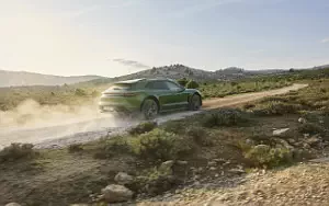   Porsche Taycan Turbo S Cross Turismo - 2021