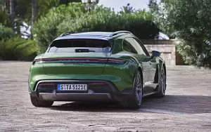   Porsche Taycan Turbo S Cross Turismo - 2021