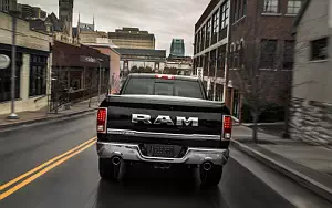   Ram 1500 Laramie Limited Crew Cab - 2015