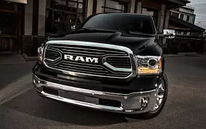   Ram 1500 Laramie Limited Crew Cab - 2015