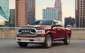   Ram 1500 Laramie Limited Crew Cab - 2017