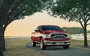   Ram 1500 Laramie Limited Crew Cab - 2017