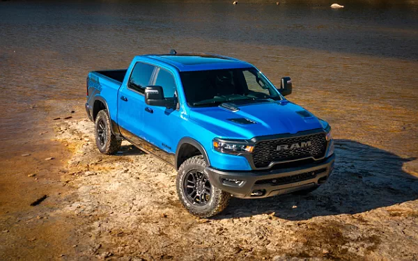 ���� ���������� Ram 1500 Rebel (Hydro Blue/Diamond Black) - 2024