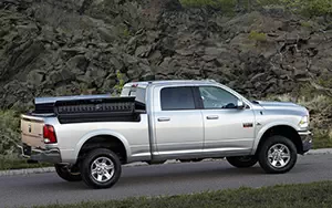   Ram 2500 Heavy Duty Laramie Crew Cab - 2012