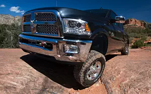   Ram 2500 Power Wagon Laramie Crew Cab - 2014