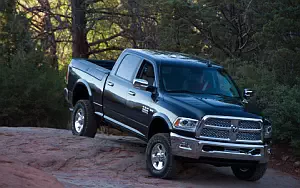   Ram 2500 Power Wagon Laramie Crew Cab - 2014