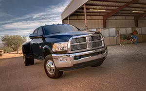   Ram 3500 Heavy Duty Laramie Crew Cab - 2012