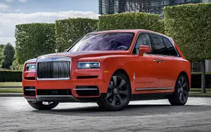  Rolls-Royce Cullinan Fux Orange - 2019