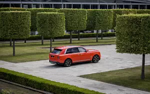   Rolls-Royce Cullinan Fux Orange - 2019