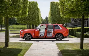   Rolls-Royce Cullinan Fux Orange - 2019