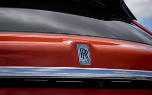   Rolls-Royce Cullinan Fux Orange - 2019