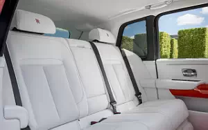   Rolls-Royce Cullinan Fux Orange - 2019
