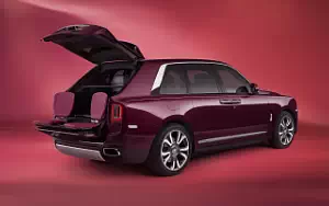   Rolls-Royce Cullinan Inspired by Fashion Re-Belle (Wildberry) - 2022