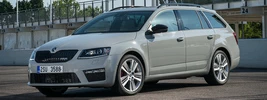 Skoda Octavia Combi RS - 2013