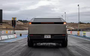   Tesla Cybertruck - 2023