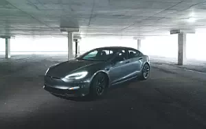   Tesla Model S Plaid - 2021