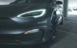   Tesla Model S Plaid - 2021