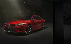   Toyota Camry XSE US-spec - 2017
