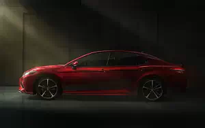   Toyota Camry XSE US-spec - 2017