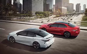   Toyota Camry XSE US-spec - 2017