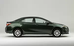   Toyota Corolla LE Eco US-spec - 2014