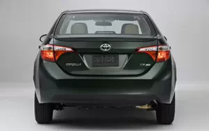   Toyota Corolla LE Eco US-spec - 2014