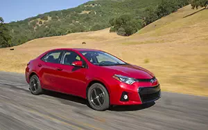   Toyota Corolla S US-spec - 2014