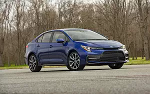   Toyota Corolla SE Sedan 6MT US-spec - 2019