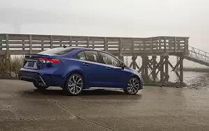   Toyota Corolla SE Sedan 6MT US-spec - 2019