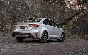   Toyota Corolla SE Sedan US-spec - 2019