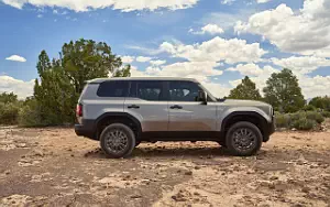   Toyota Land Cruiser Prado 1958 US-spec - 2023