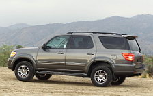   Toyota Sequoia - 2003