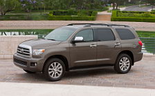   Toyota Sequoia - 2010