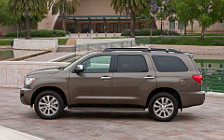   Toyota Sequoia - 2010