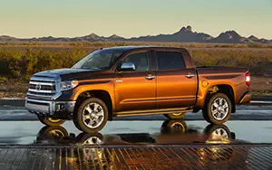   Toyota Tundra CrewMax 1794 Edition - 2014