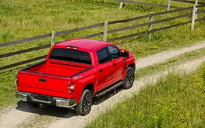   Toyota Tundra CrewMax SR5 TRD - 2014