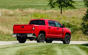   Toyota Tundra CrewMax SR5 TRD - 2014