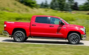   Toyota Tundra CrewMax SR5 TRD - 2014