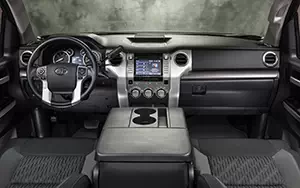   Toyota Tundra CrewMax SR5 TRD - 2014
