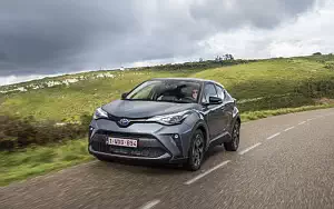   Toyota C-HR Hybrid (Grey) - 2019